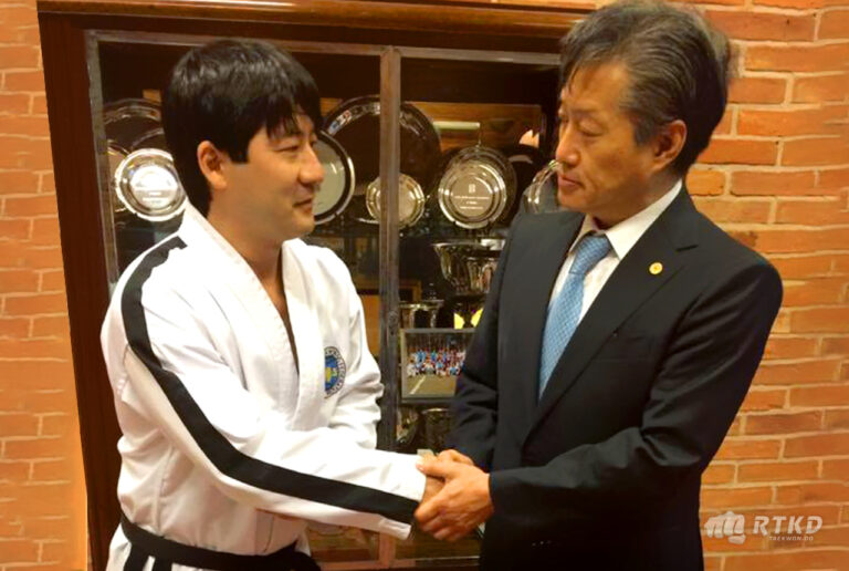 Mestre Edimir Kawakubo com Grão Mestre Choi Jung Hwa.